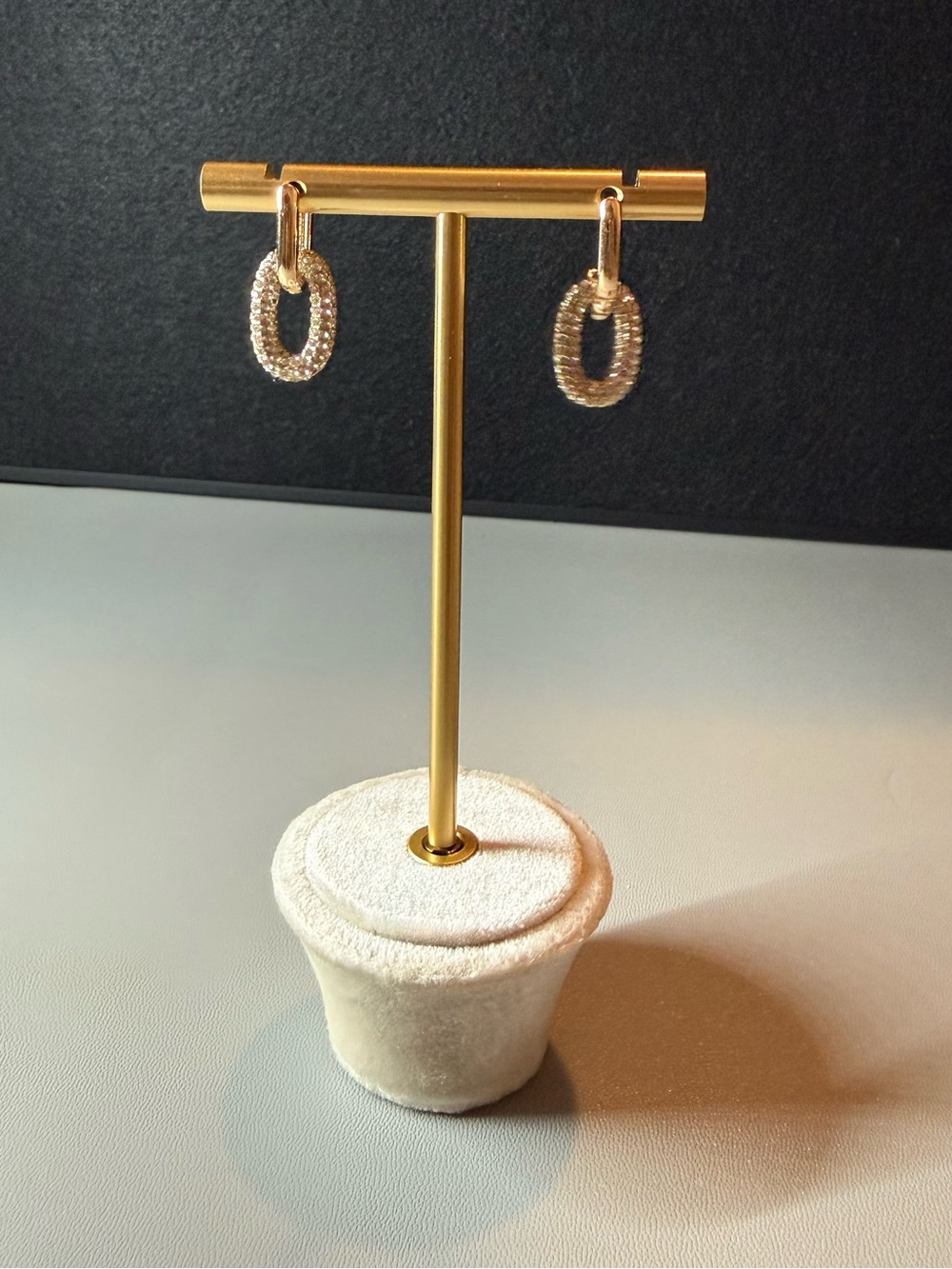 Gold Tone Rhinestone Link Drop Earrings 🗽🖤
